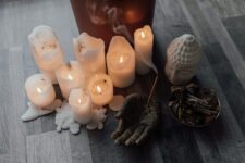 seasonal decor enhances happiness